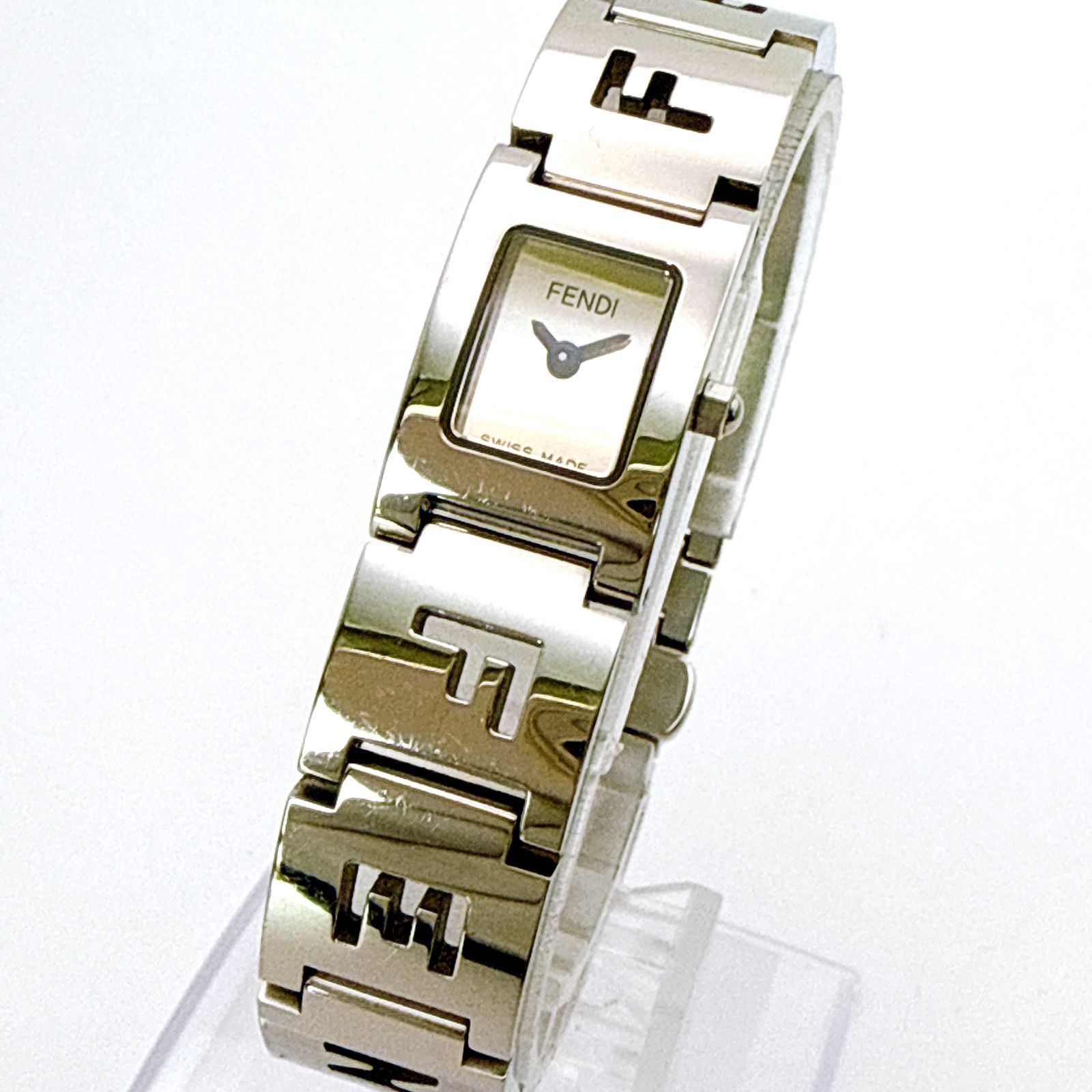 A084 FENDI 3150L フェンディ ブレスタイプ レディースウォッチ