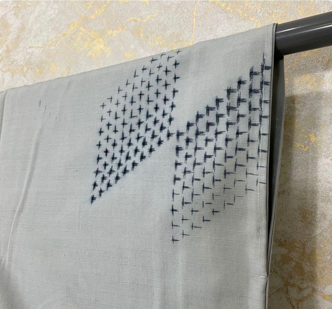 kimono+one◇kimonoarisa◇未使用同然◇真綿紬◇仕付け糸付き◇袷◇広