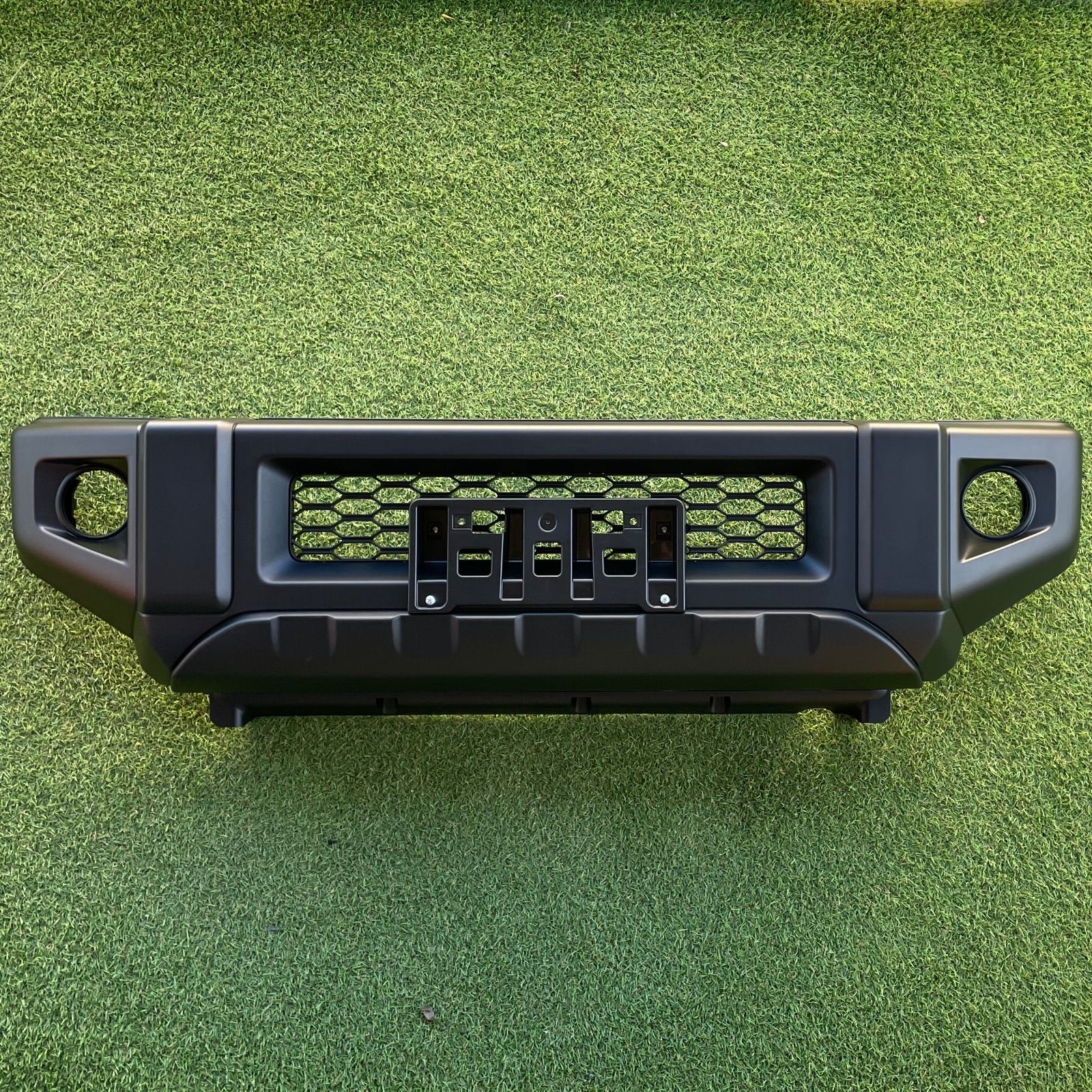 美 品】SUZUKI スズキ JB64 ジムニー 純正フロントバンパー新車外し