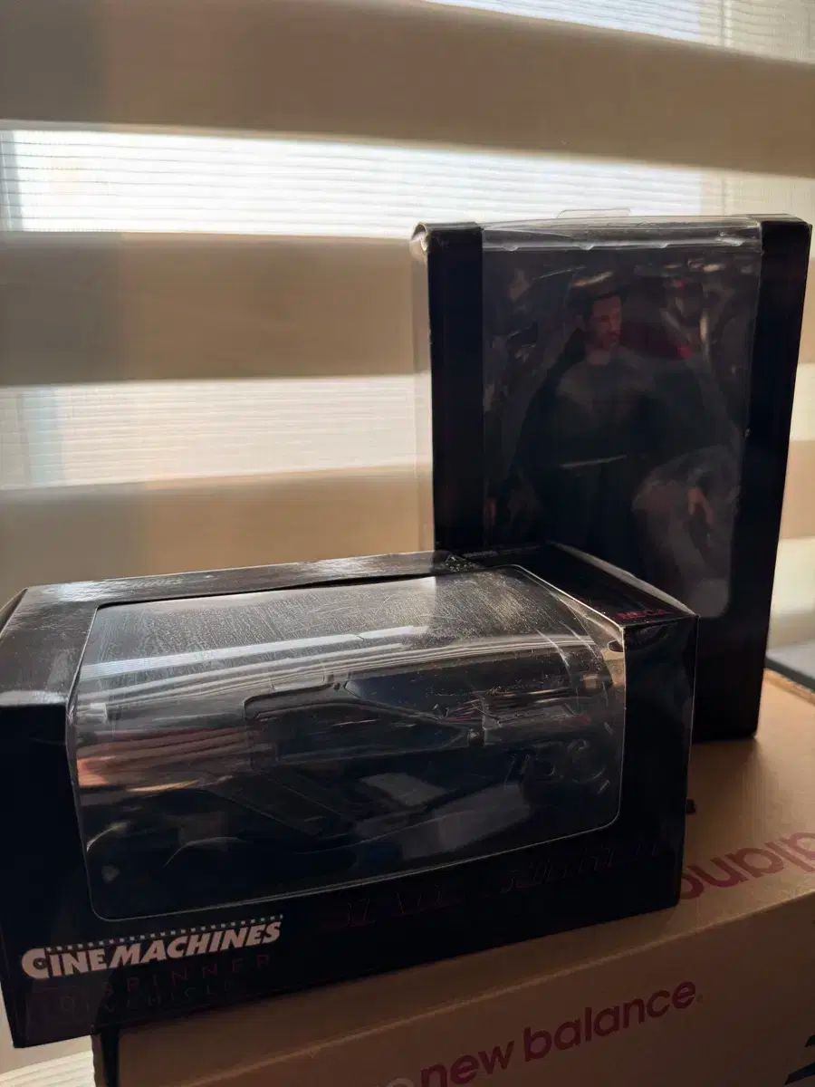 ネカ BLADE RUNNER 2049 スピナー オフィサー K フィギュア