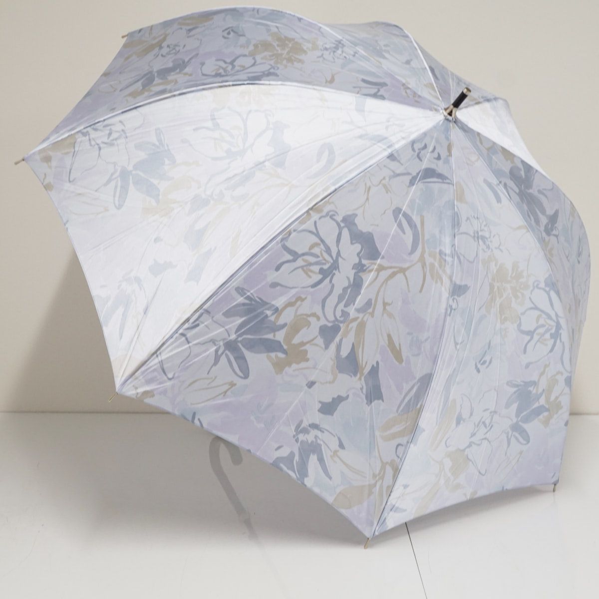 耐風傘 CHARLES JOURDAN シャルルジョルダン バックフラワー 水彩風 花柄 ジャンプ グラス骨 丈夫 60cm A3331