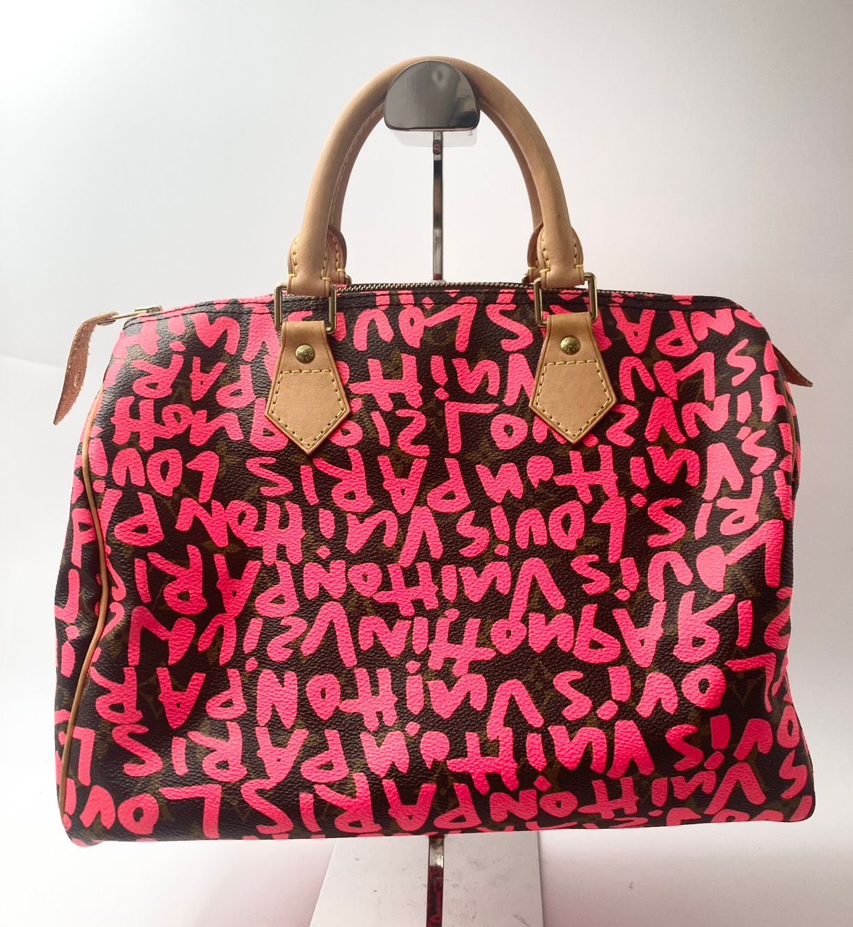 LOUIS VUITTON ルイヴィトン モノグラム グラフィティ スピーディ 30 フューシャ M93704