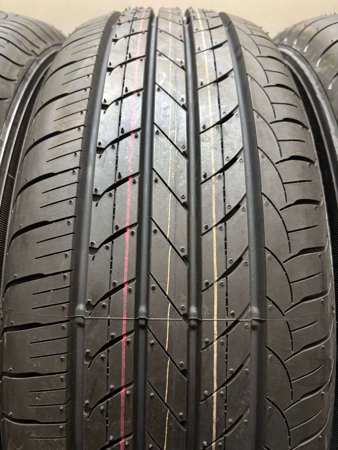 夏タイヤ サマータイヤ