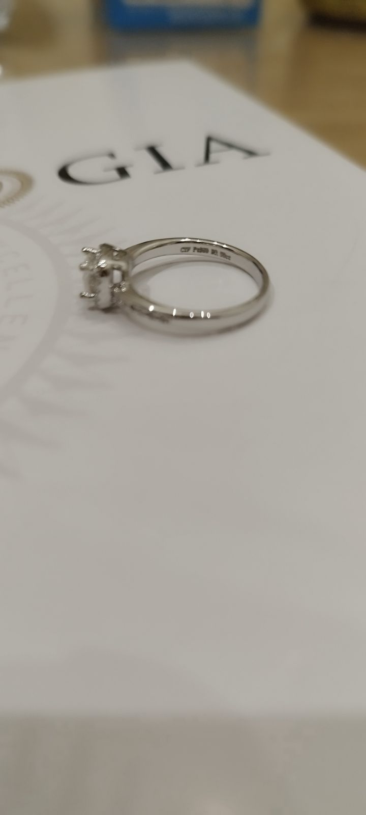 J17 参考価格320000円 GIA鑑定書付き pt950 0.50ct CTF刻印あり ダイヤモンドリング クラリティ VVS1 カラー H 周大福ブランド 指輪