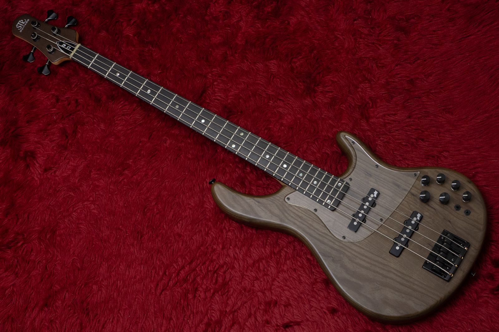 new STR | LS42|BW CHGS Sierra Series 3.985kg 00237 GIB横浜