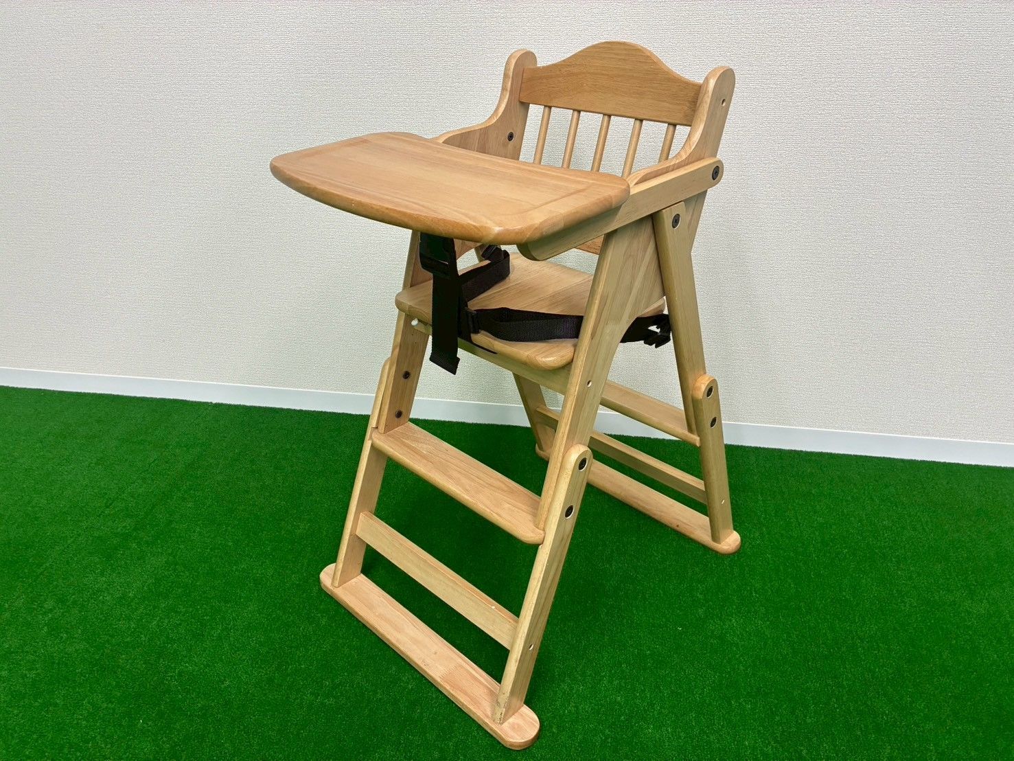 売れ筋商品 ベビーチェア テーブル付き ハイローチェア 完成品 折り畳みテーブル付き