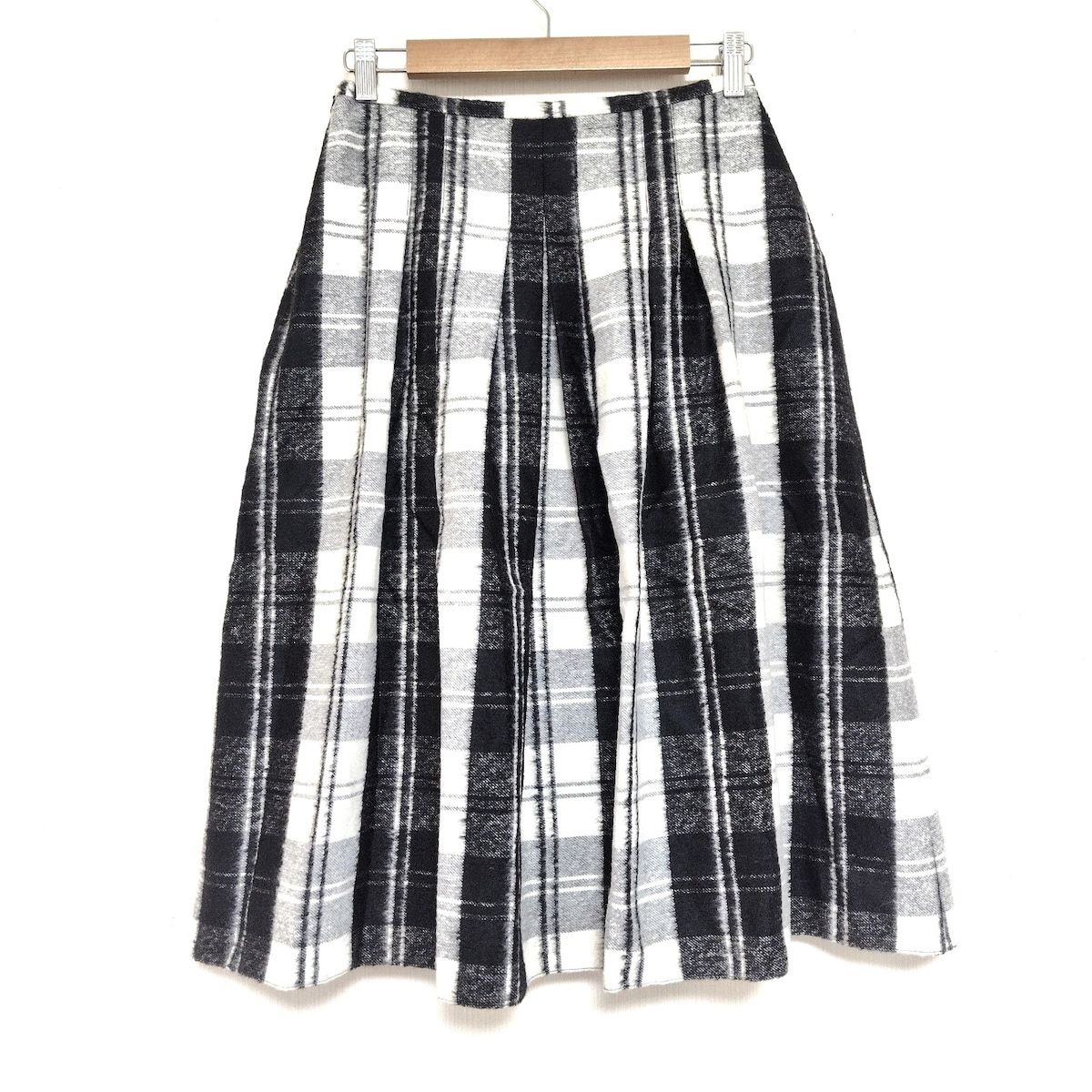 O NEIL OF DUBLIN オニールオブダブリン ロングスカート サイズF38 レディース - アイボリー×黒 チェック柄