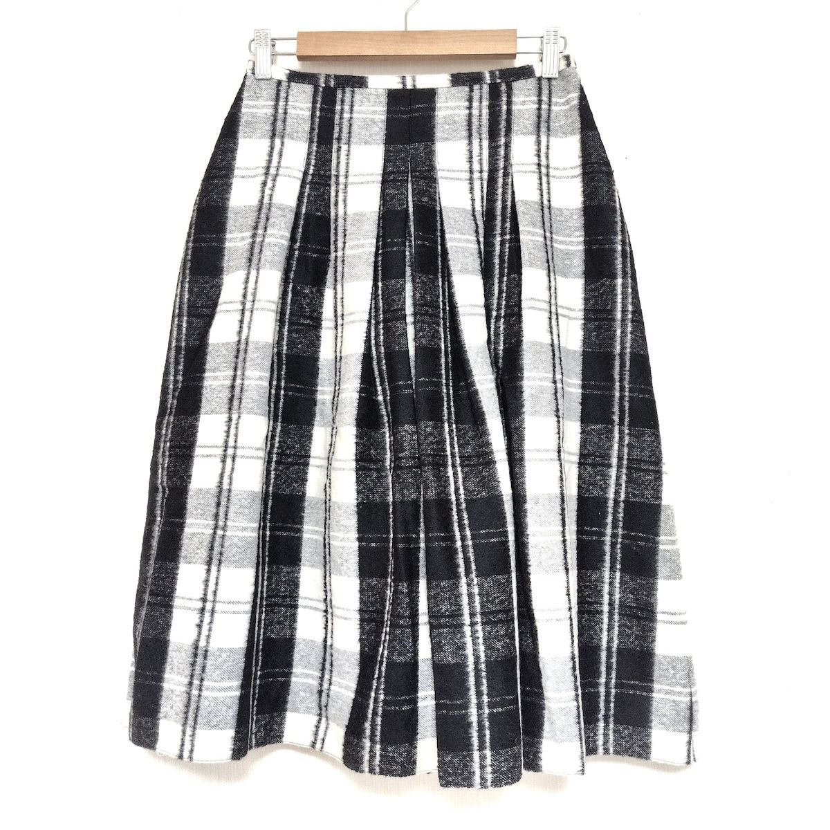 O NEIL OF DUBLIN オニールオブダブリン ロングスカート サイズF38 レディース - アイボリー×黒 チェック柄
