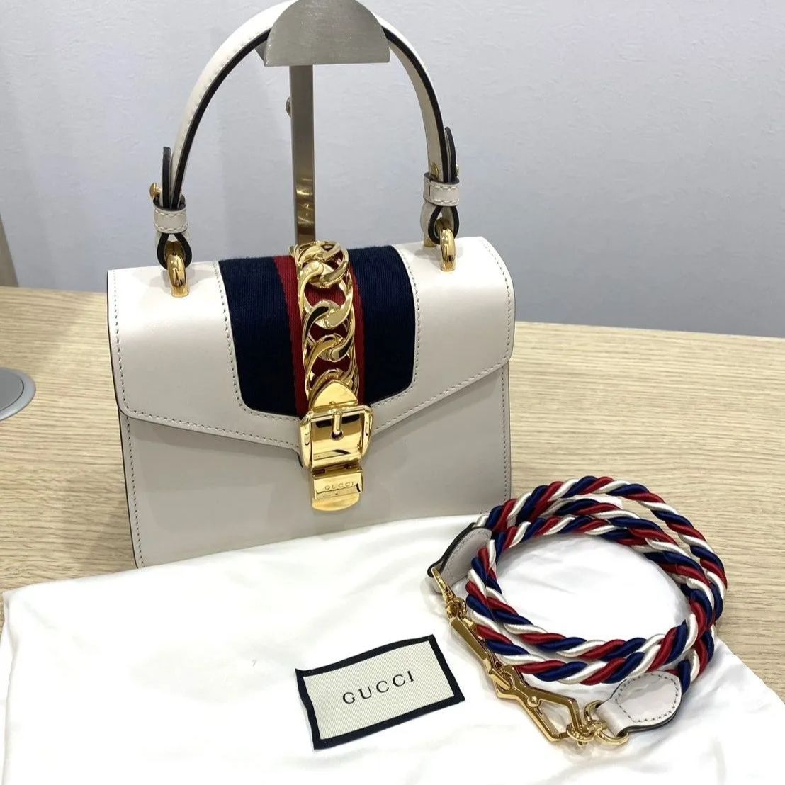 GUCCI グッチ ハンドバッグ シルヴィ 470270 ホワイト レディース