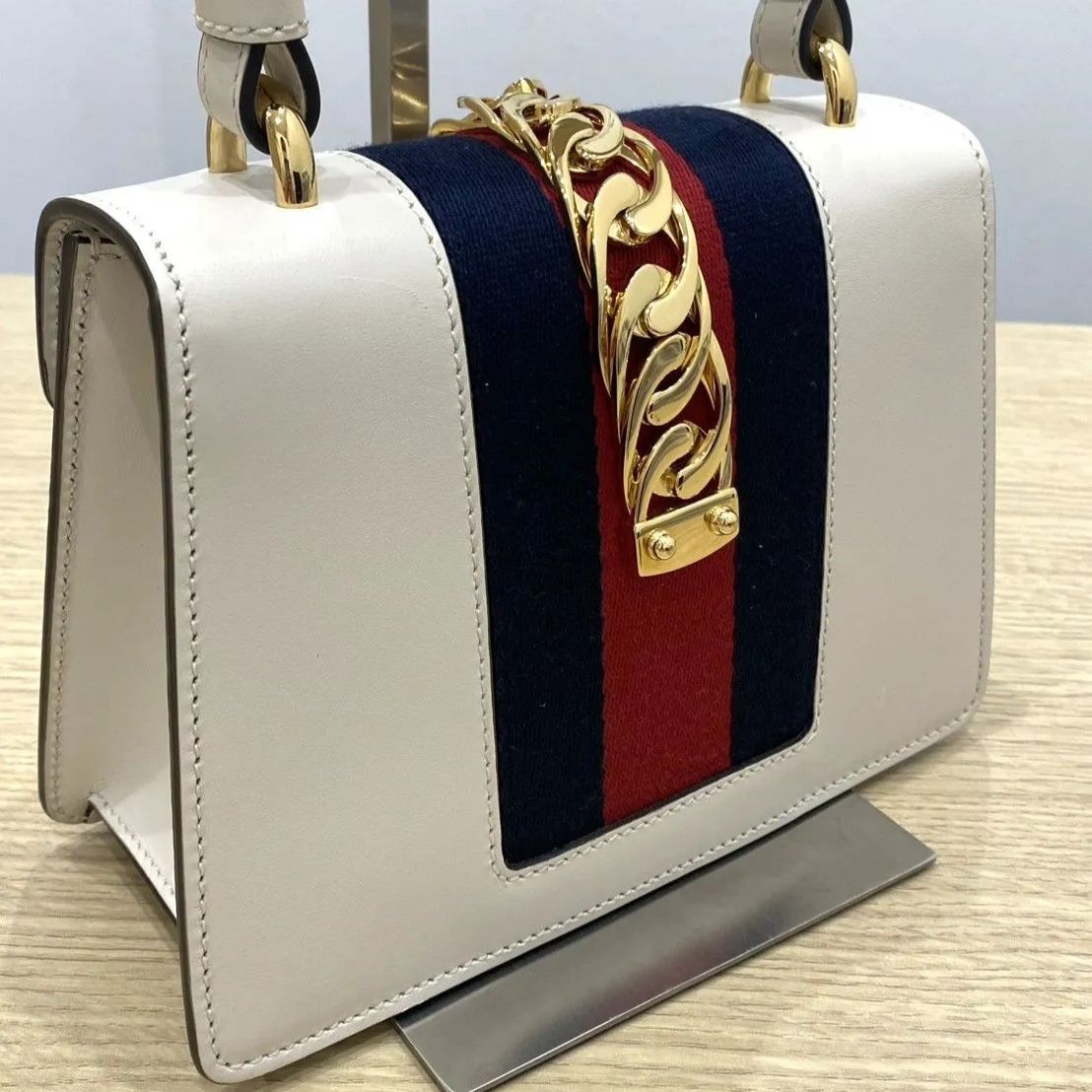 グッチ ハンドバッグ