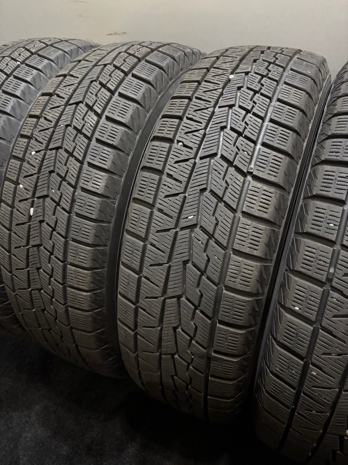 195 65 R 15 ice GUARD iG 70 21年製 スタッドレス 4本 ヨコハマ アイスガード ノア ヴォクシー プリウス 4 K 557