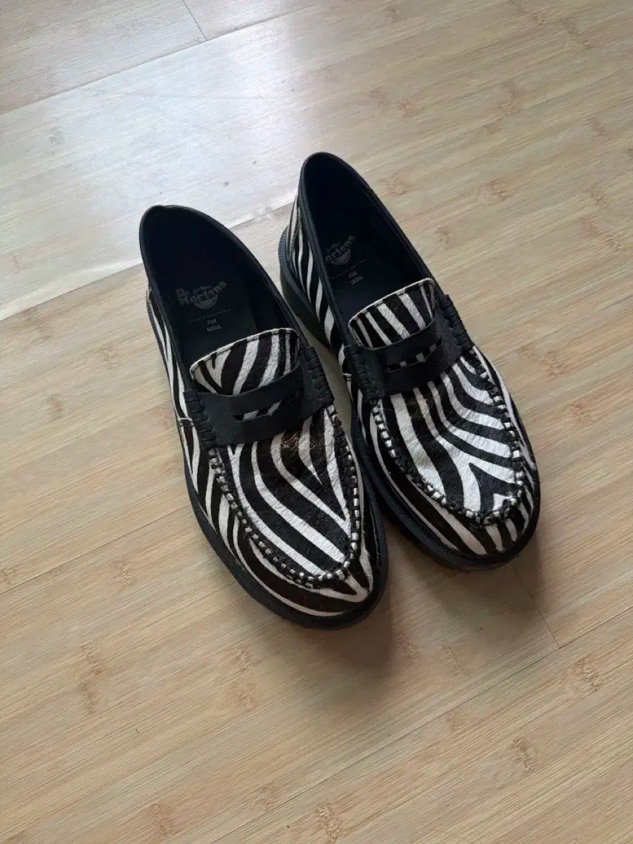 DR. MARTENS ドクターマーチン フェントン for SEOUL ソウル