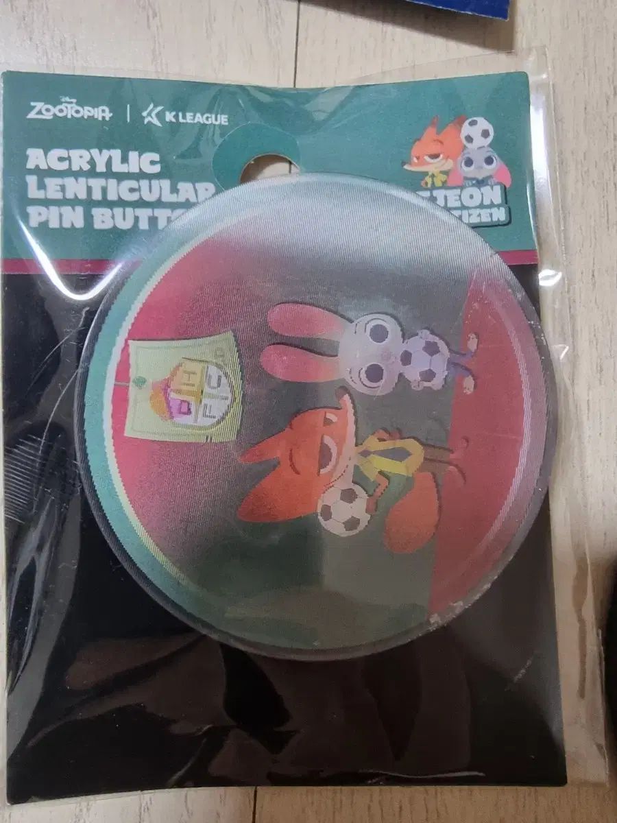 バッジ マフラー