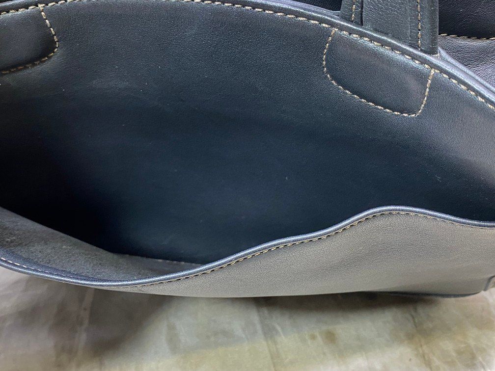 ブラック レディース