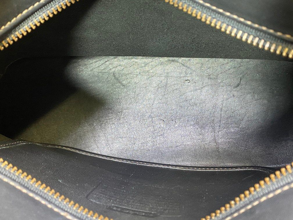 カラー ブラック