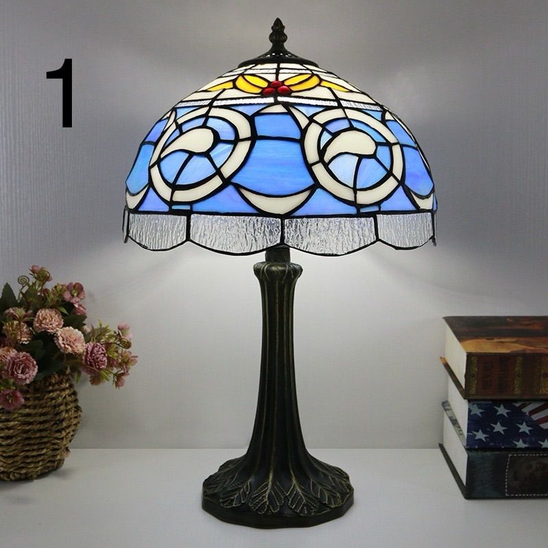 欧風 ティファニー風 ステンドグラス テーブルランプ アンティーク調 寝室 リビング 書斎用