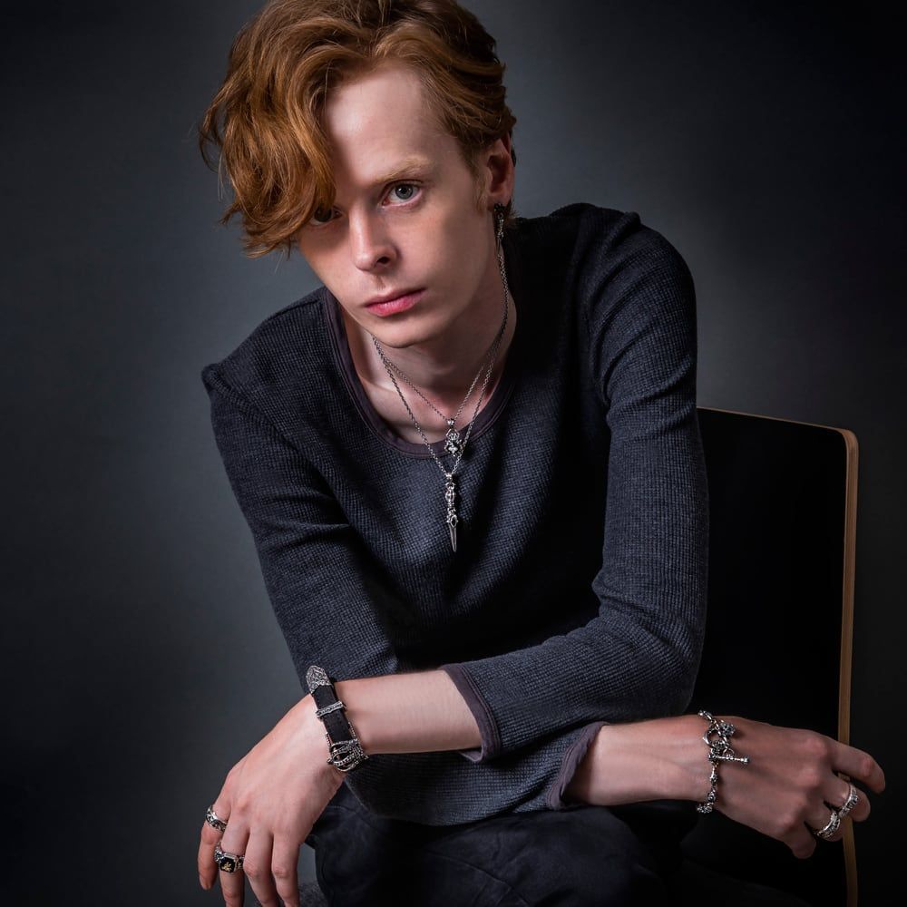 スカルクラウンダガーペンダント