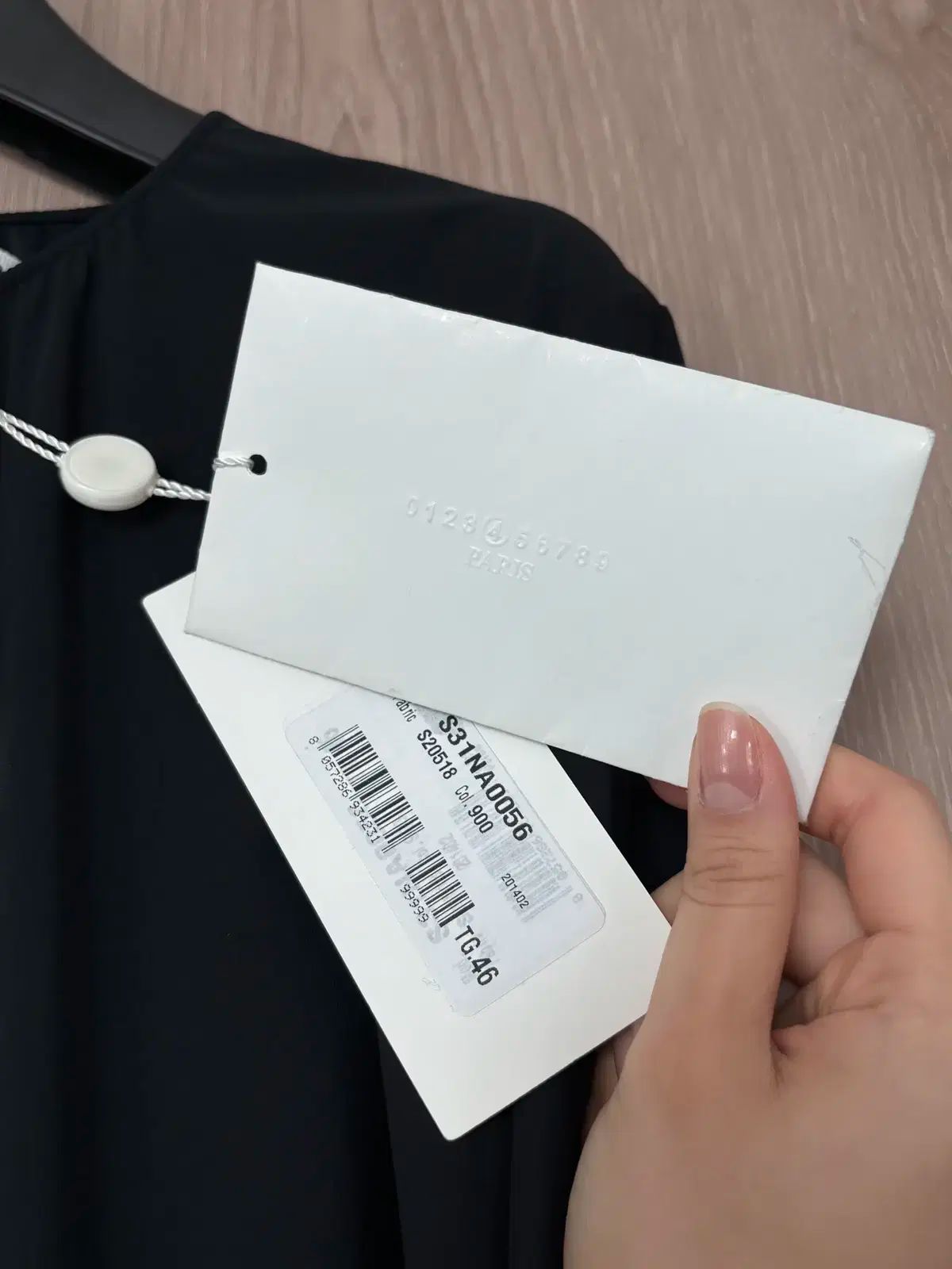 ラウンドネック