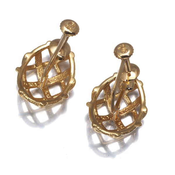 TASAKI タサキ イヤリング ダイヤ ダイヤモンド 0.01ct/0.01ct 透かし  