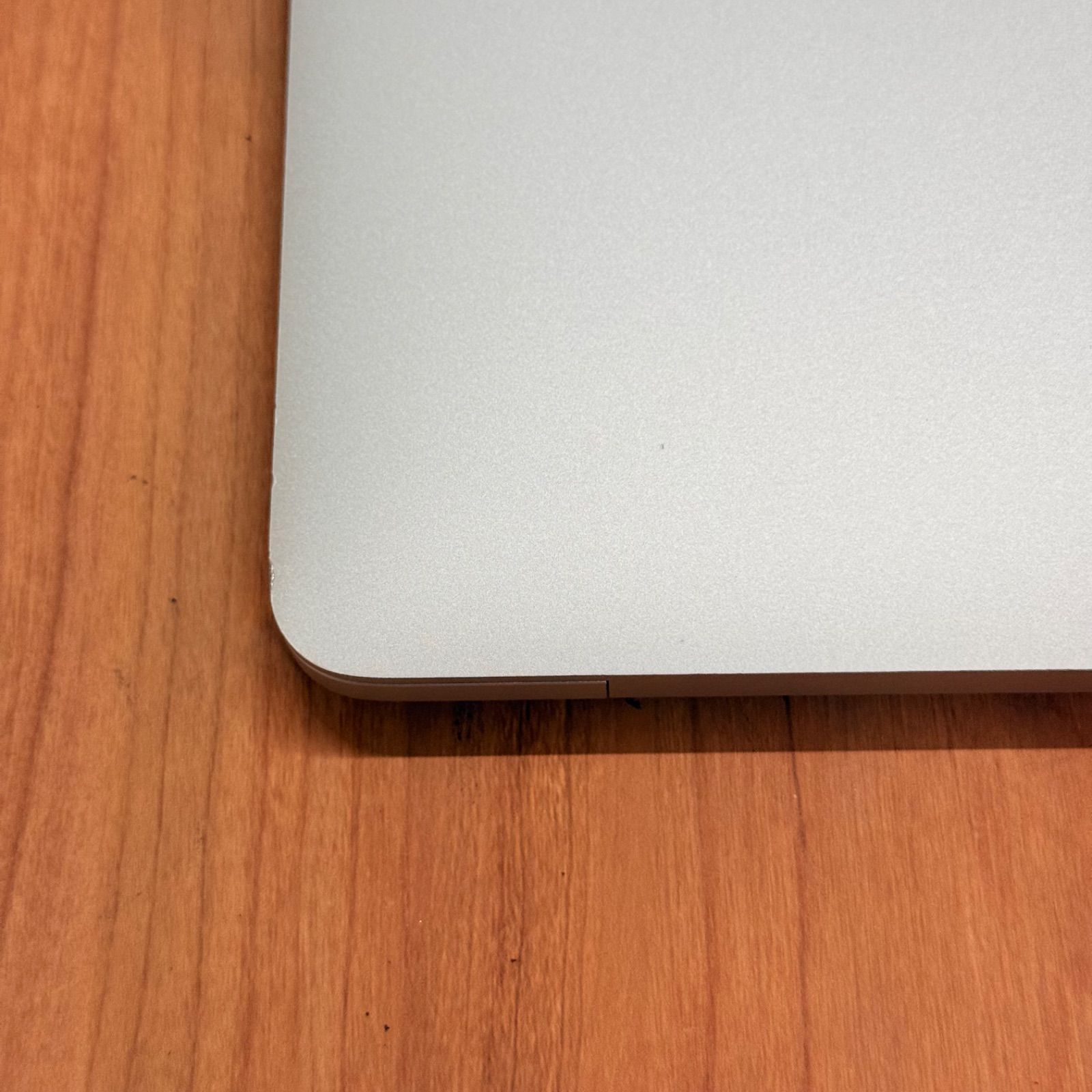 3944 MacBook pro 13インチ 2020 アップル Apple corei7 32GB 1TB 動画編集 カメラ内蔵 ノートPC ノートパソコン SSD搭載 macOSインストール済み 動作 済み MEBLE-SODAR_PL