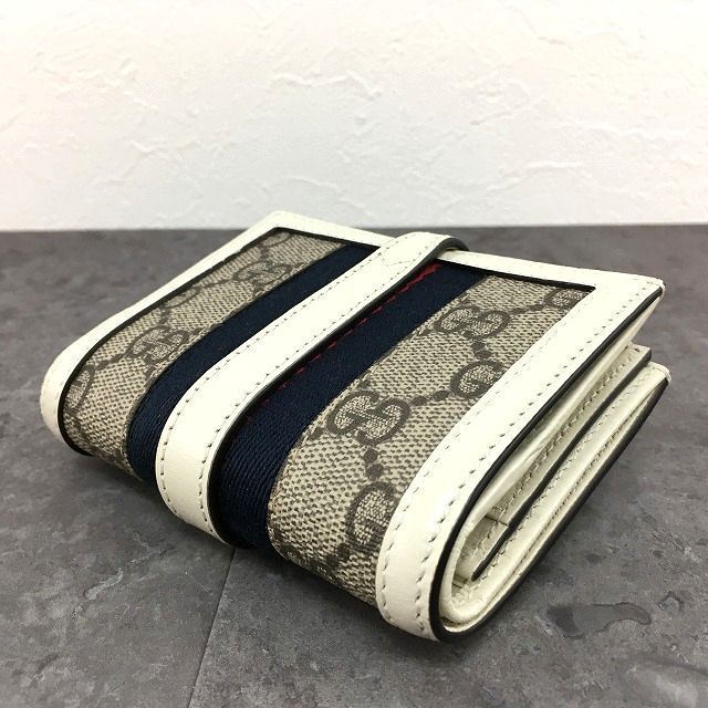 ジャッキー ホワイト