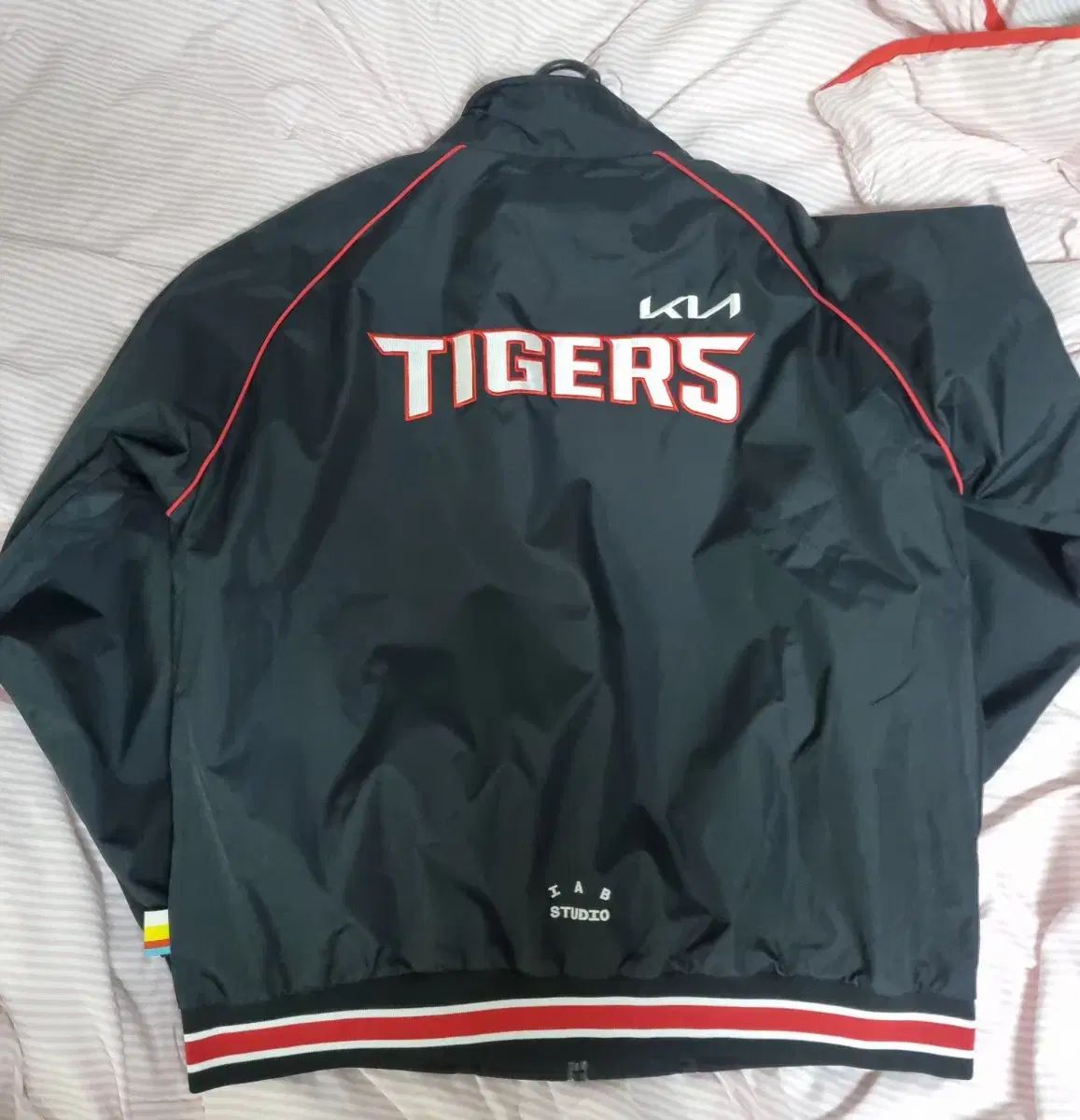 24 KIAタイガース 秋冬ジャケット アウター 115