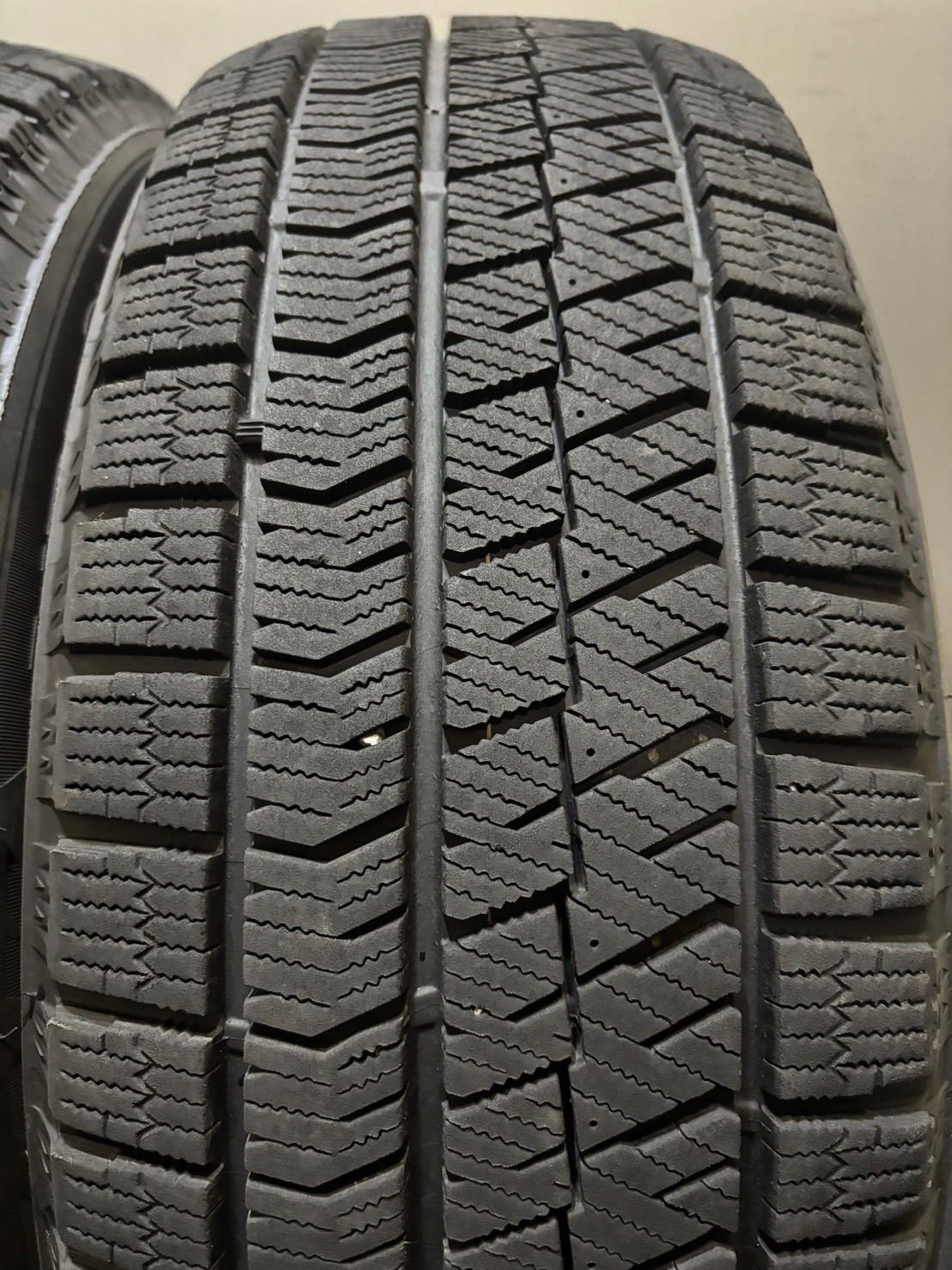 205 60 R 16 VRX 2 21年製 スタッドレス 4本 ブリヂストン ブリザック ノア ヴォクシー ステップワゴン 3 K 559