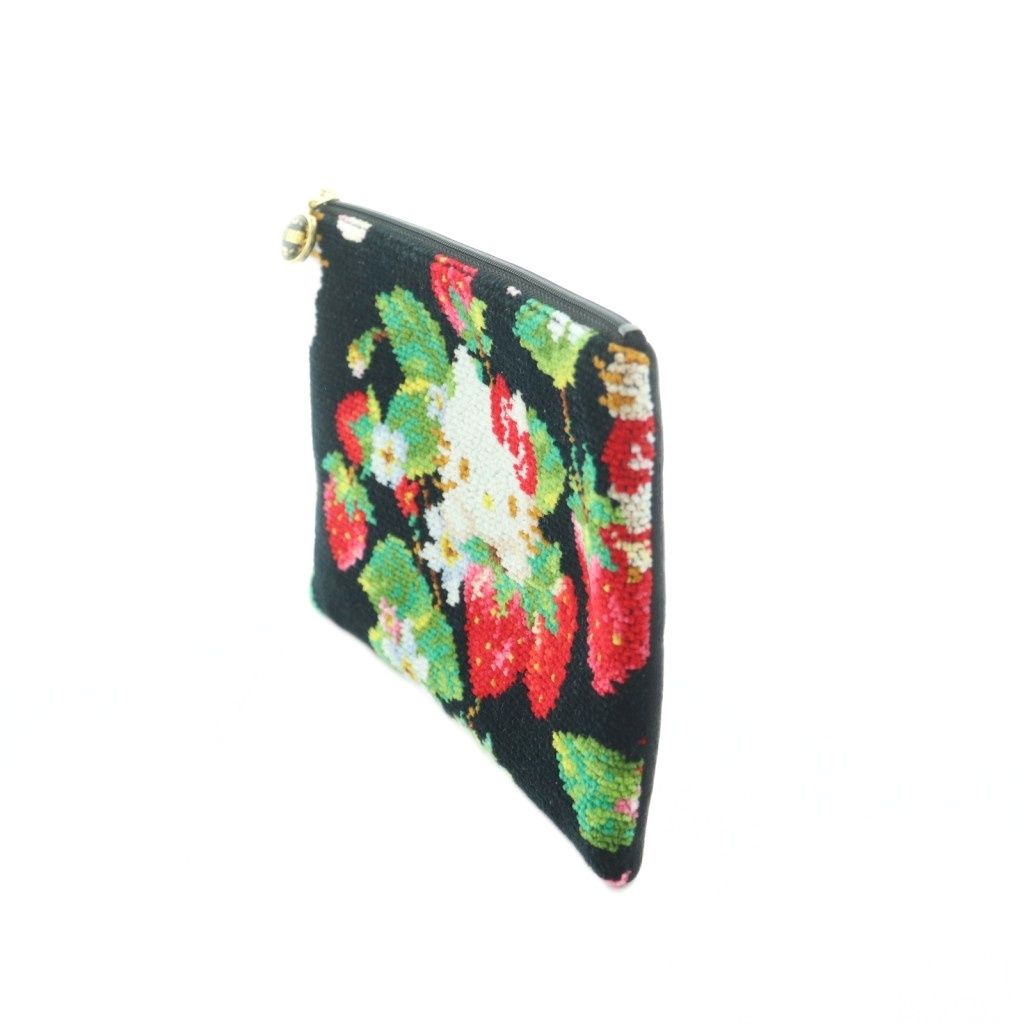 ハローキティストロベリー フラットポーチ