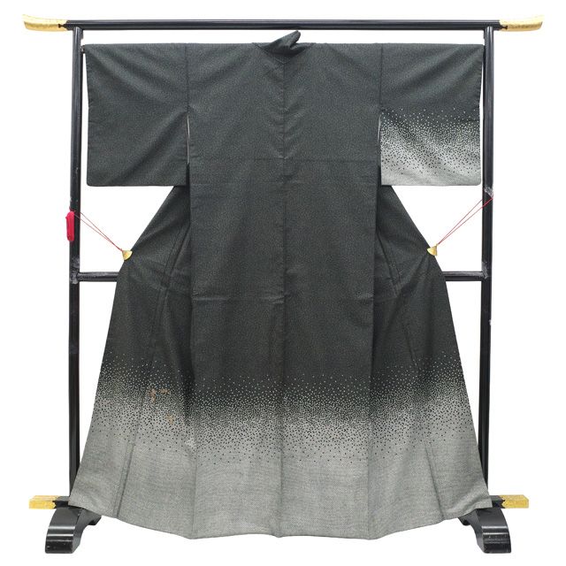 訪問着 着物 リサイクル 正絹 袷 金彩加工 手染め 黒 鹿の子ぼかし 小花 セミフォーマル ~ カジュアル 春 秋 冬 着物 仕立て上がり 身丈168 裄丈67.5 Lサイズ みやがわ sb16572