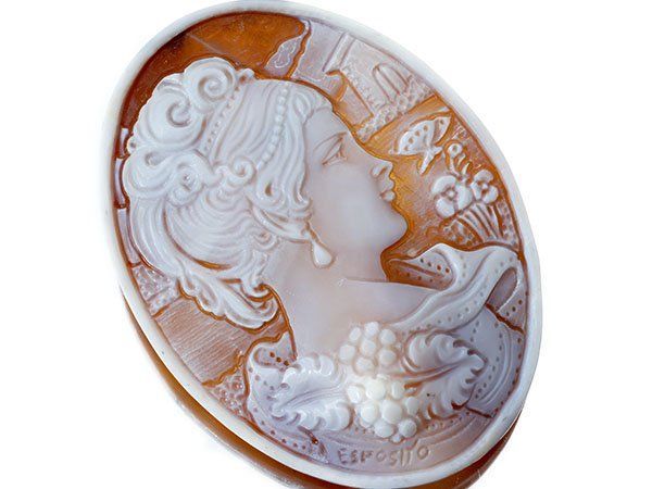 ジュエリー エスポジート作 蝶々と美しい貴婦人 シェルカメオルース 55.0mｍ×41.6ｍｍ a2841o 送料無料