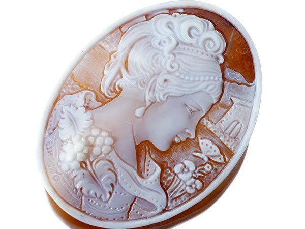 ジュエリー エスポジート作 蝶々と美しい貴婦人 シェルカメオルース 55.0mm×41.6mm a2841o 送料無料