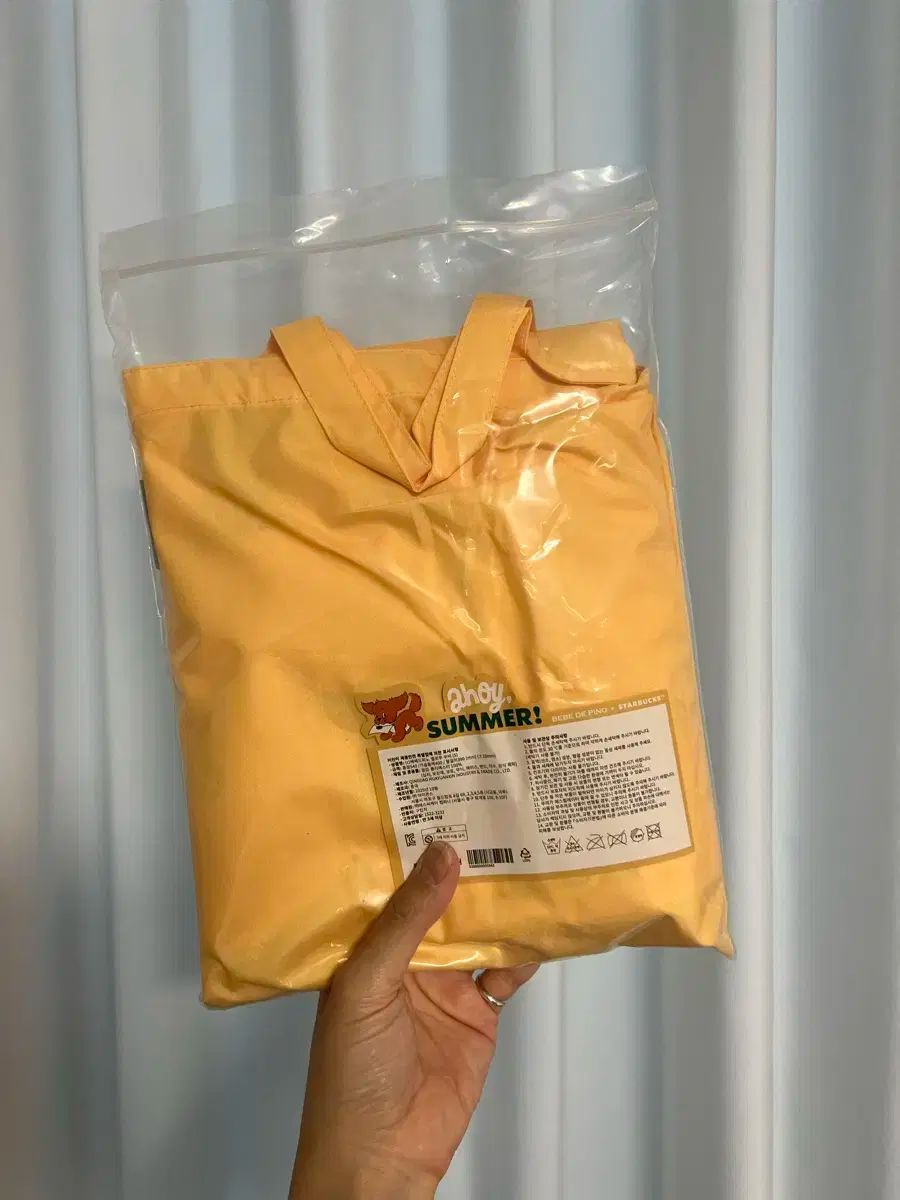 ベベデピノ スターバックス レインコート