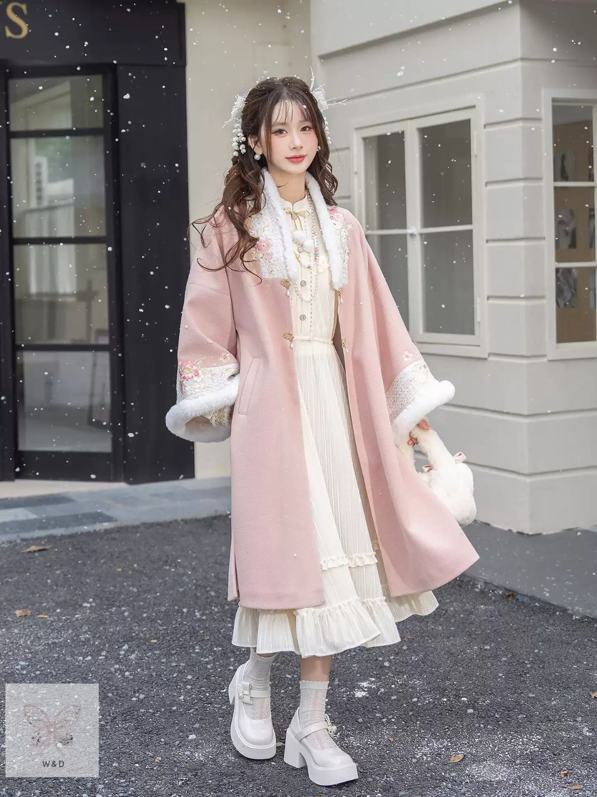 合領長襖 毛呢大衣 国風ワンピース 保温 冬 レディース ピンク 漢元素 おしゃれ フォーマル 日常着 防寒 温もりと優雅さを纏う冬の装い 伝統美が息づく現代的な国風ワンピース