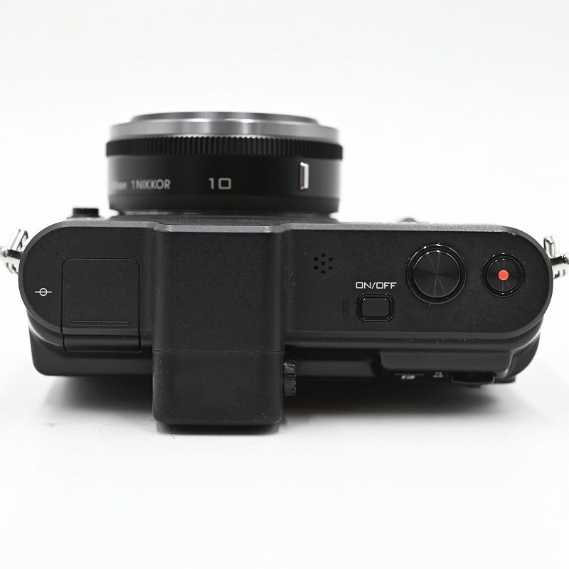 ミラーレス一眼カメラ