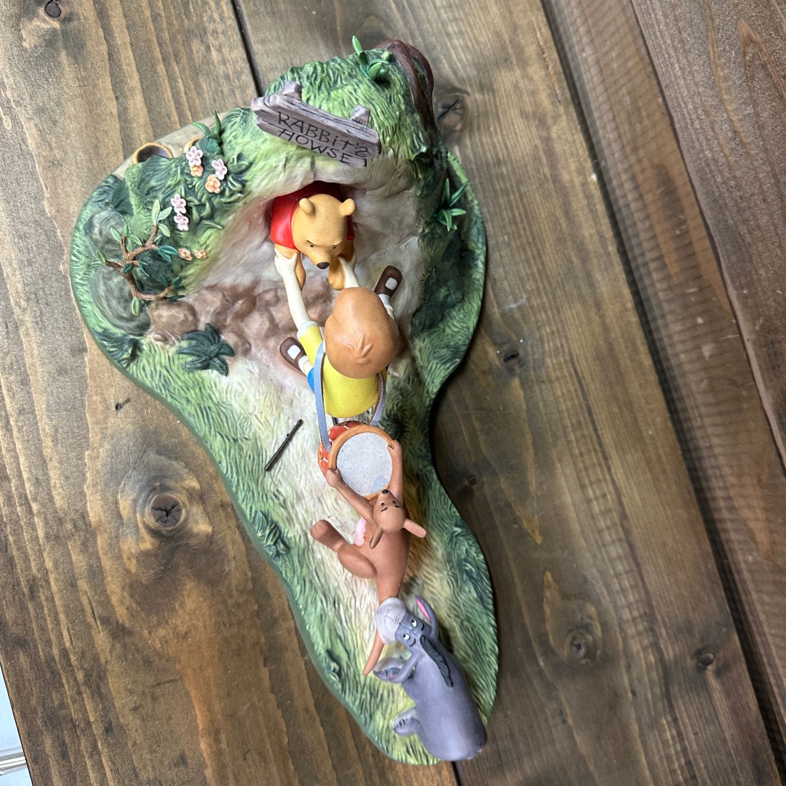 ●WDCC 熊野プーさん 1200945 Winnie the Pooh Hooray For Will Soon Be Free