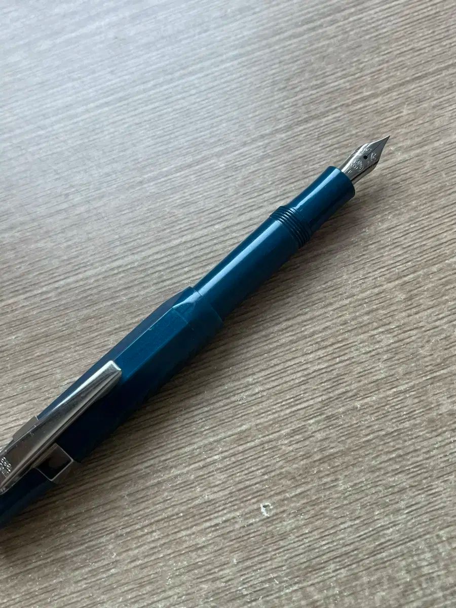 カエデ スポーツ トゥーヤマチル 万年筆 Fニブ 2025