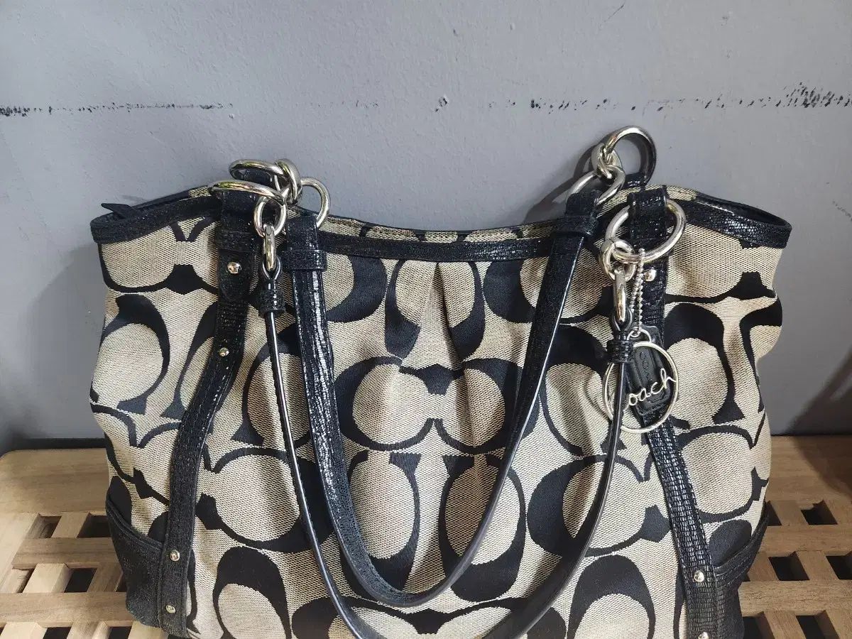 COACH レディース ショルダーバッグ