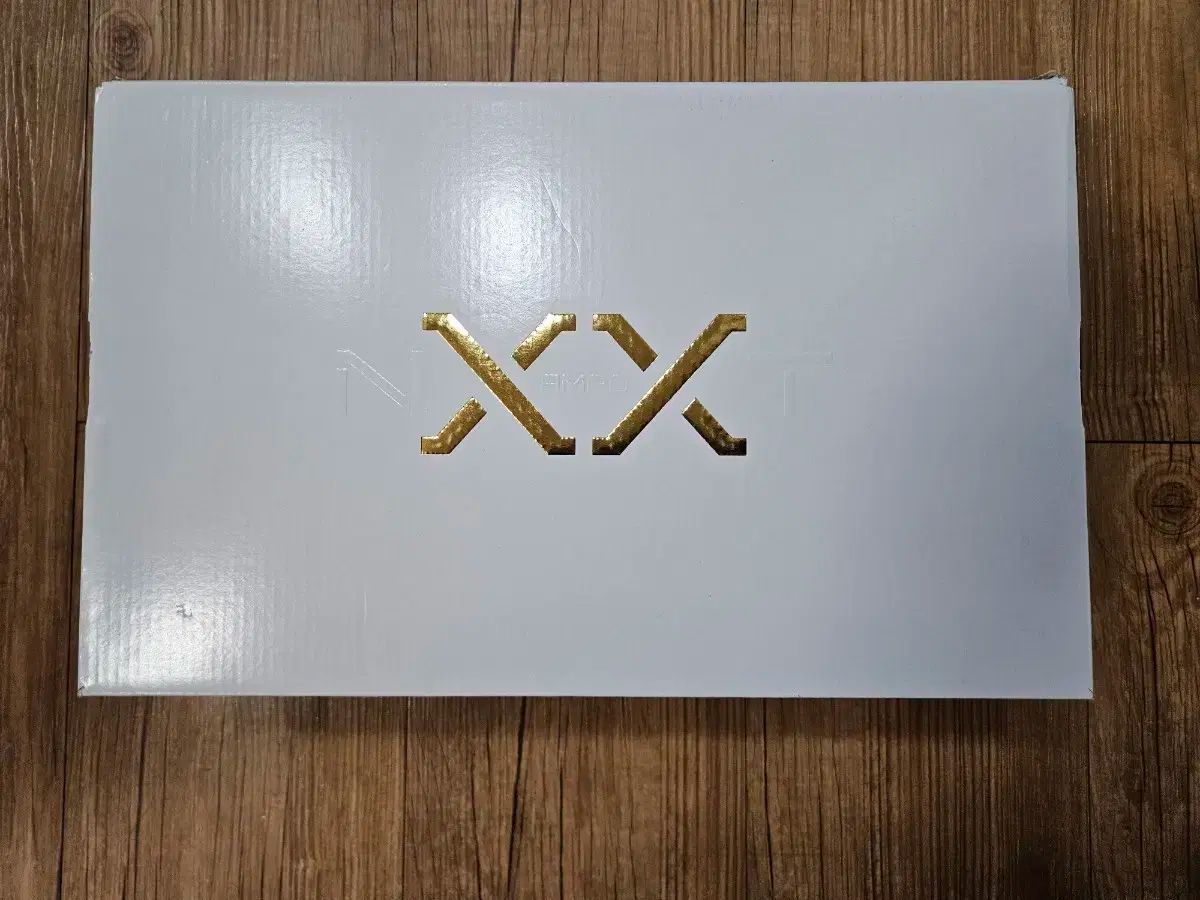 ナイキ レブロン nxxt 젠 ampd ep 白 275