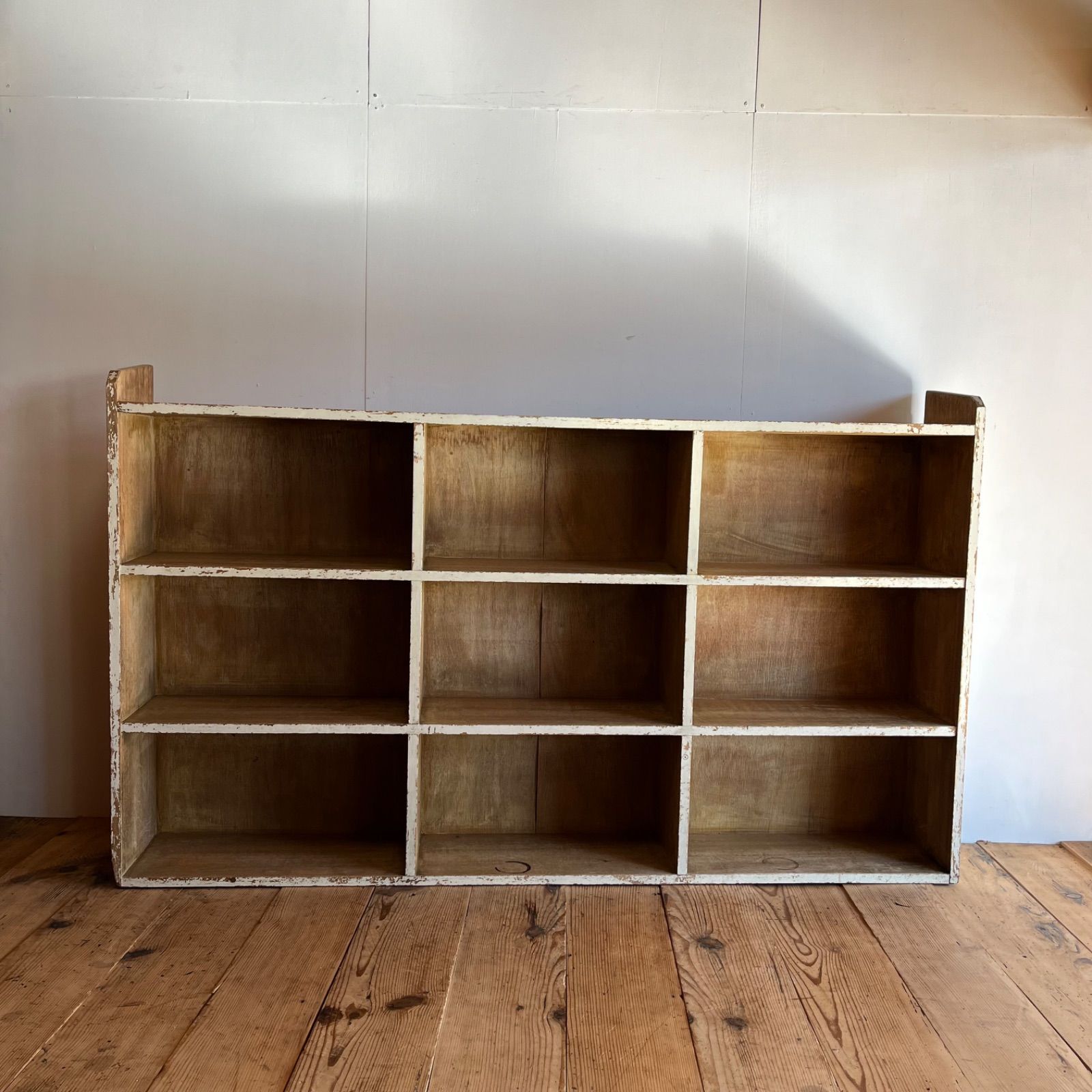 アンティーク オープンラック 棚 本棚 食器棚 店舗什器 シャビー ホワイト y231