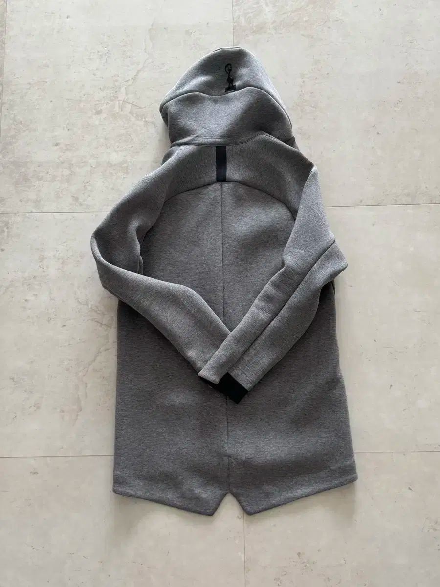 ナイキ テックパック パーカ フードジップアップ