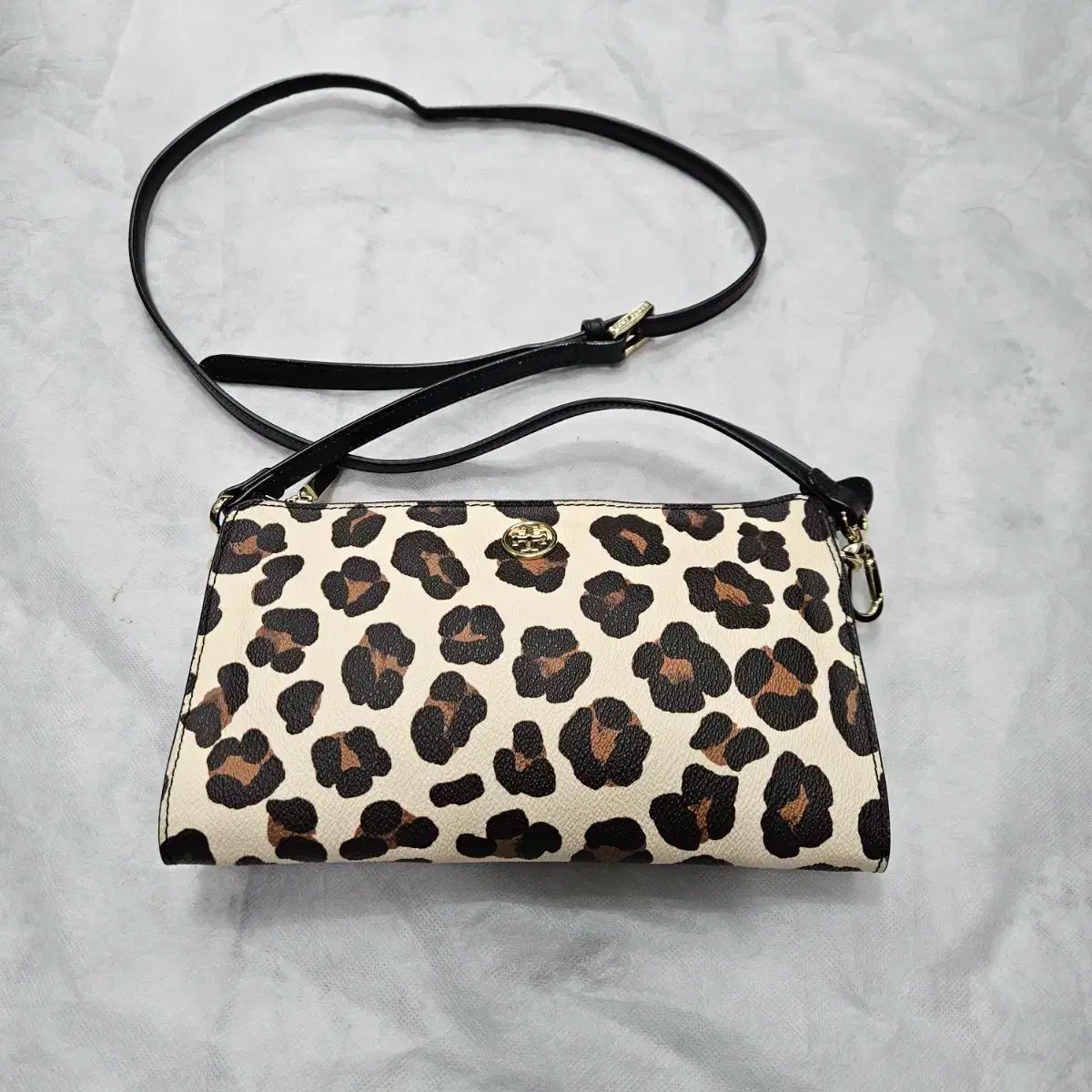 トリーバーチ ヒョウ柄 ミニ クロスバック