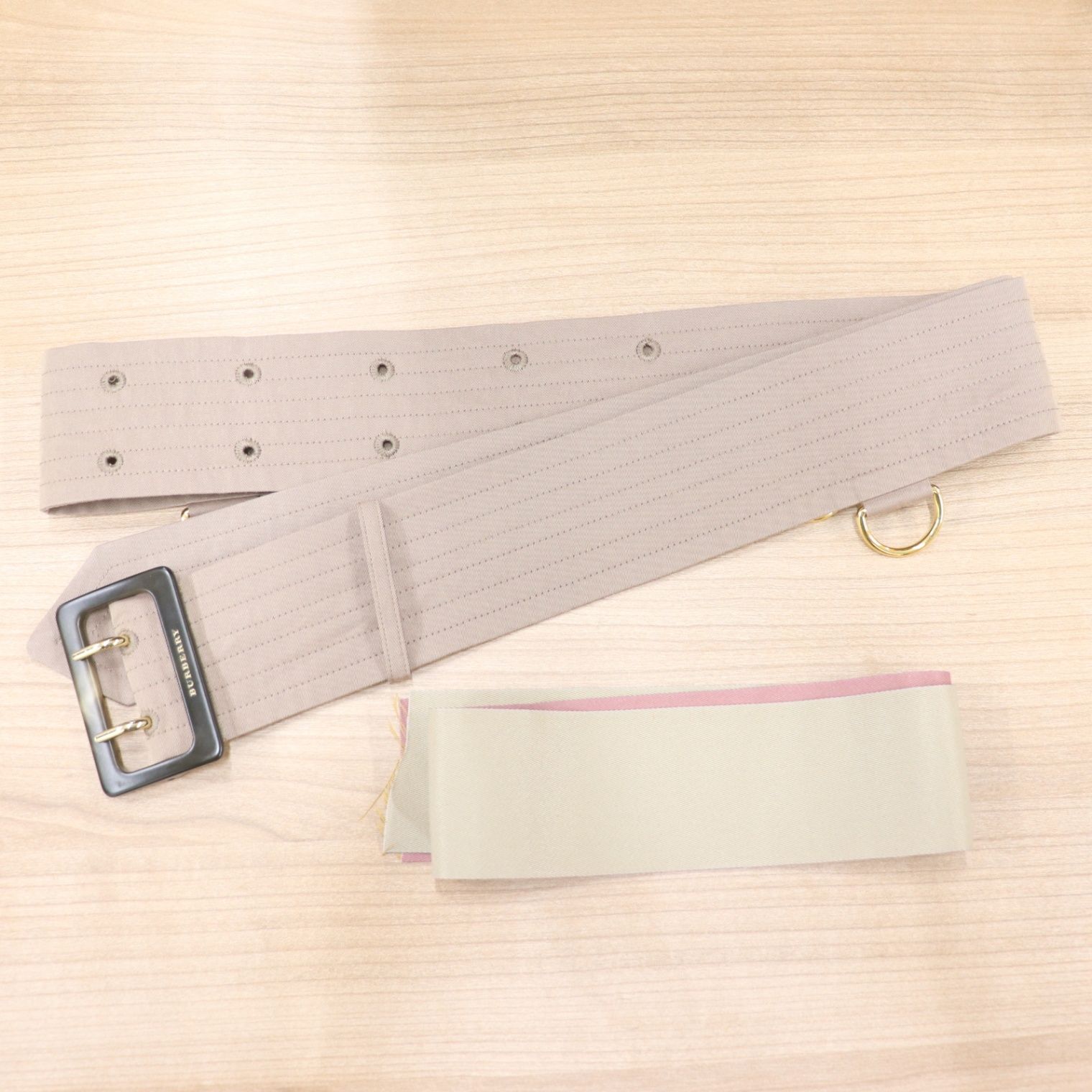 ITA0UYCGRS4S BURBERRY