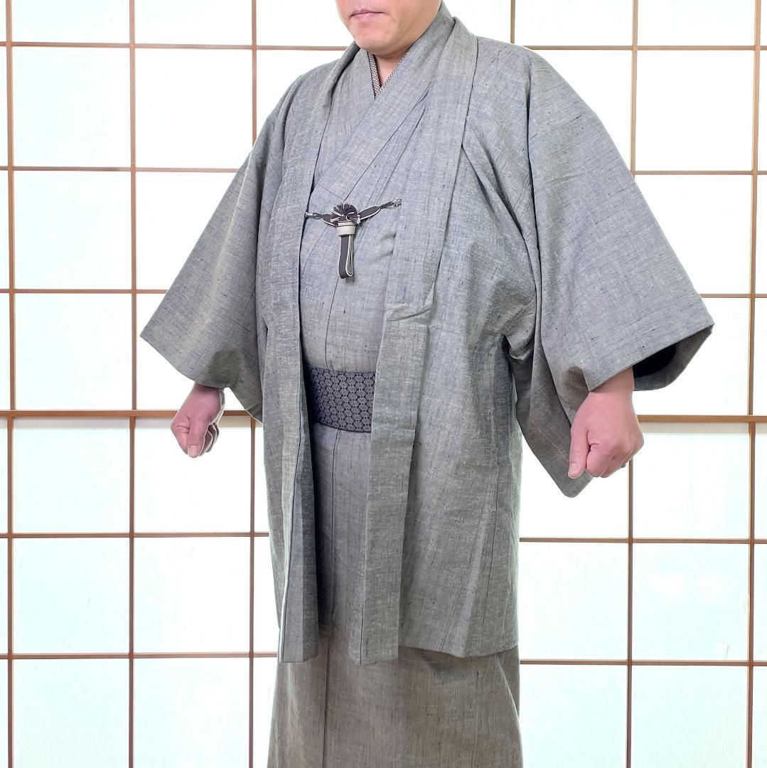 メンズ紬着物 羽織 羽織紐 3点セット 真綿紬 袷 正絹 グレージュ 長172 cm前後 男着物 kimonolove リユース品 オゾン消臭サービス A 2097