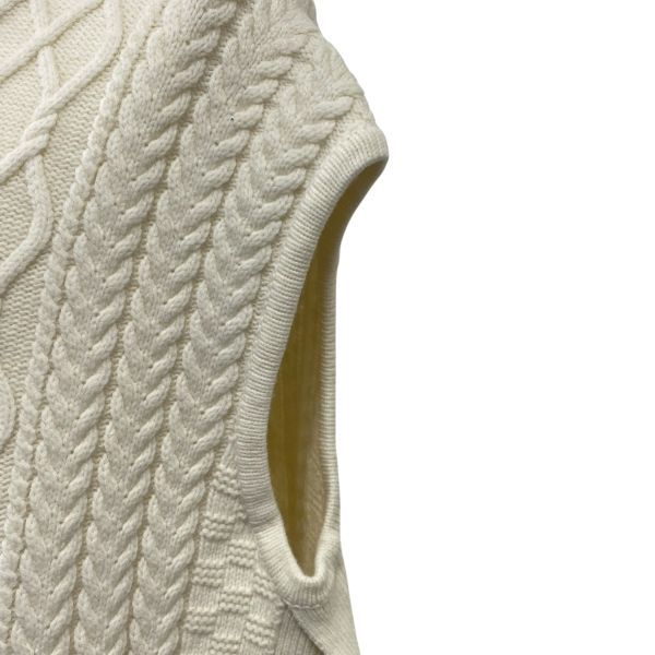 LOTUS バルキーアランベスト