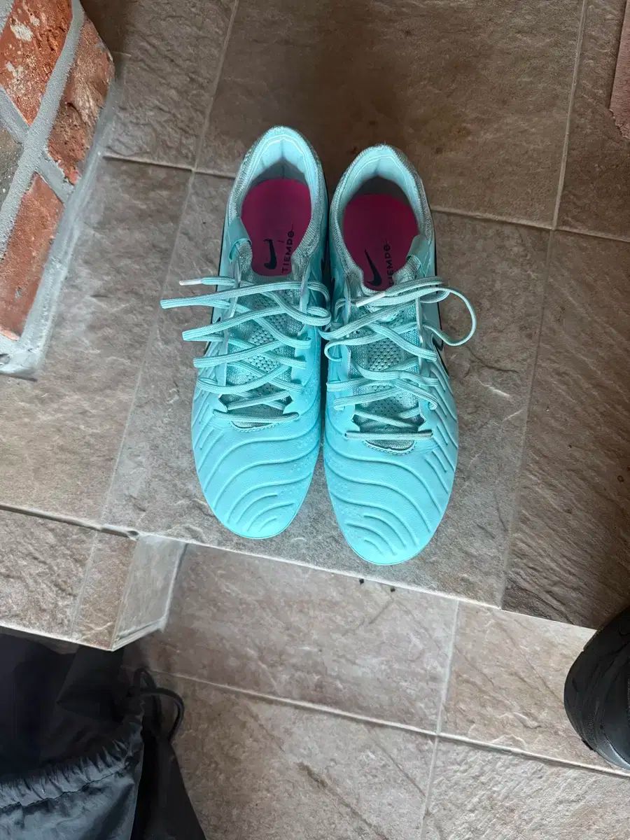 ナイキ ティエンポ サッカーシューズ