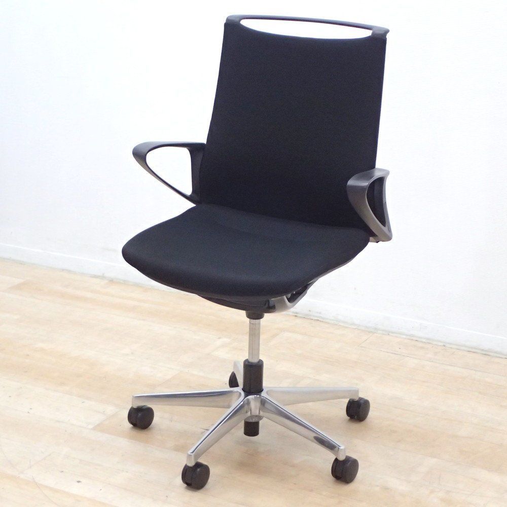 オカムラ okamura モード mode 肘付オフィスチェア CA25BR FSF1 2019年製 ミドルバック ブラック 布張り 在宅 EG19078 オフィス家具