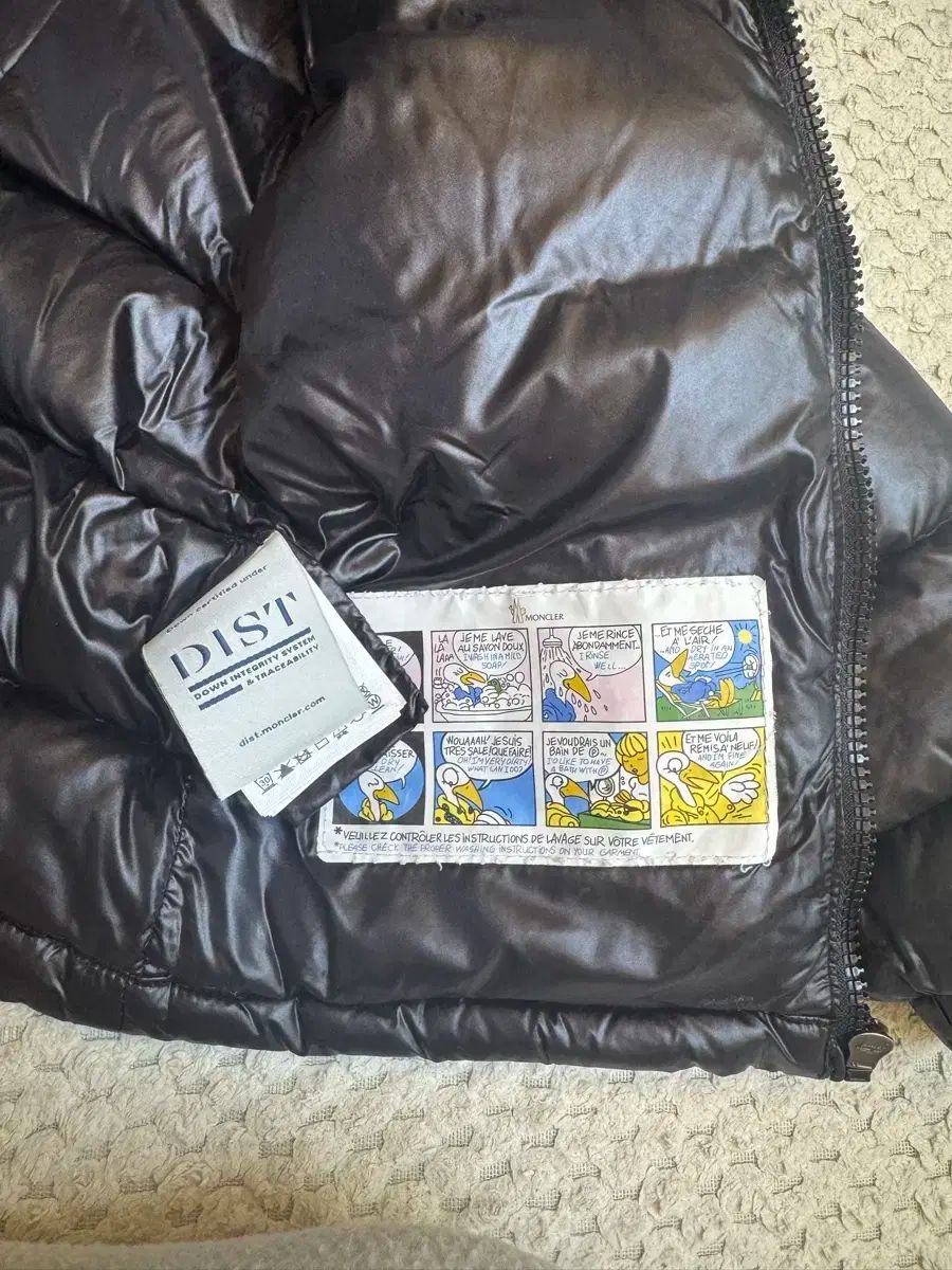 モンクレール キッズ ブラック ダウン アウター