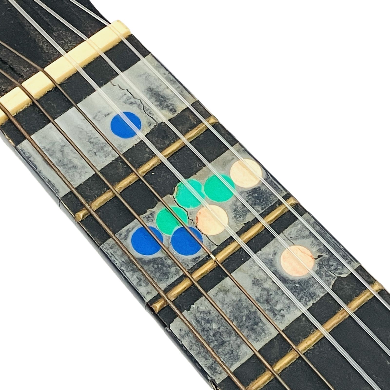 クラシックギター 弦楽器