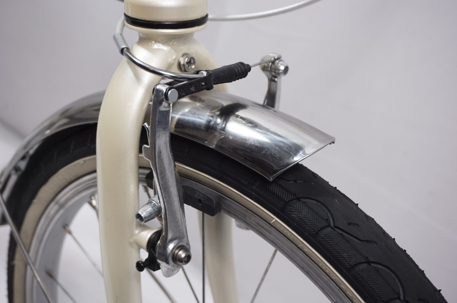 DAHON ダホン BOARDWALK D7 2021年モデル 折りたたみ自転車 | バイチャリ世田谷店 BRIGHTFACE_UK