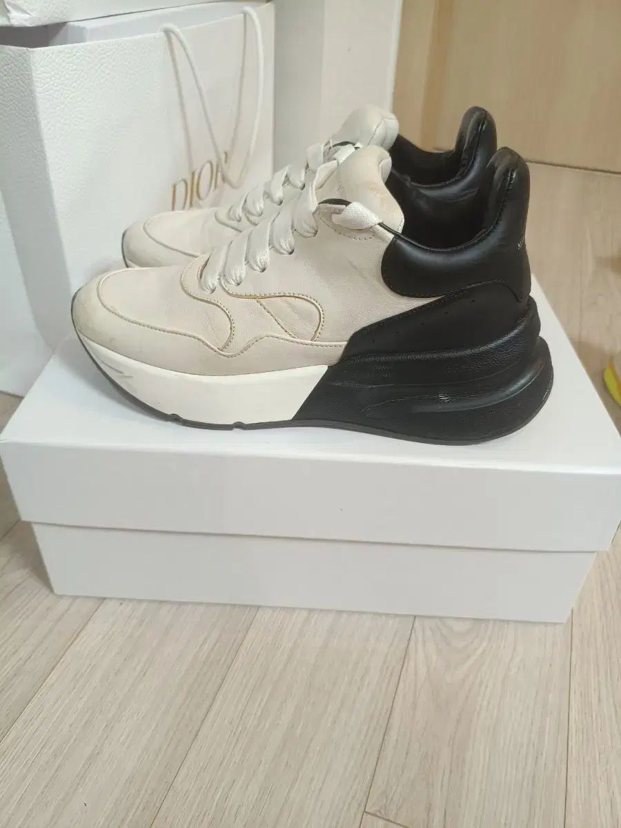 正規品37 Alexander McQueen アレキサンダー マックイーン オーバーソール ランナー スニーカー 235 245